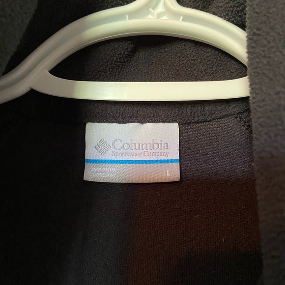 Columbia Fleece Sweatshirt - Picture 2 of 2